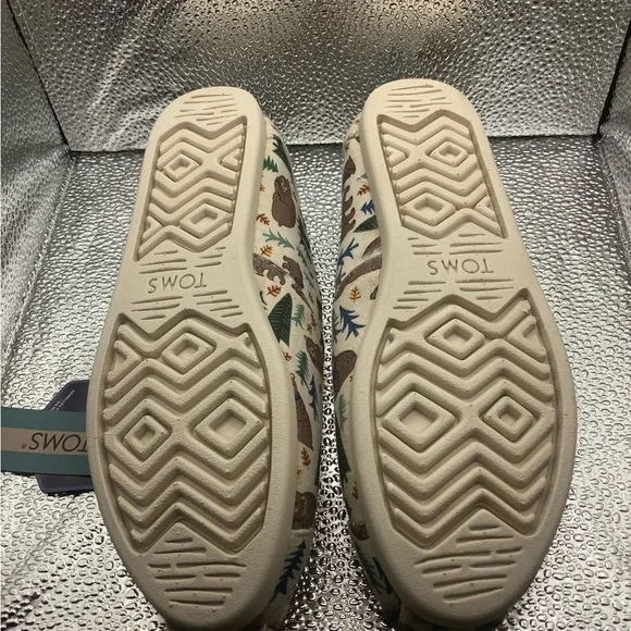 NIB Toms womens super cute bear print - Picture 3 of 3